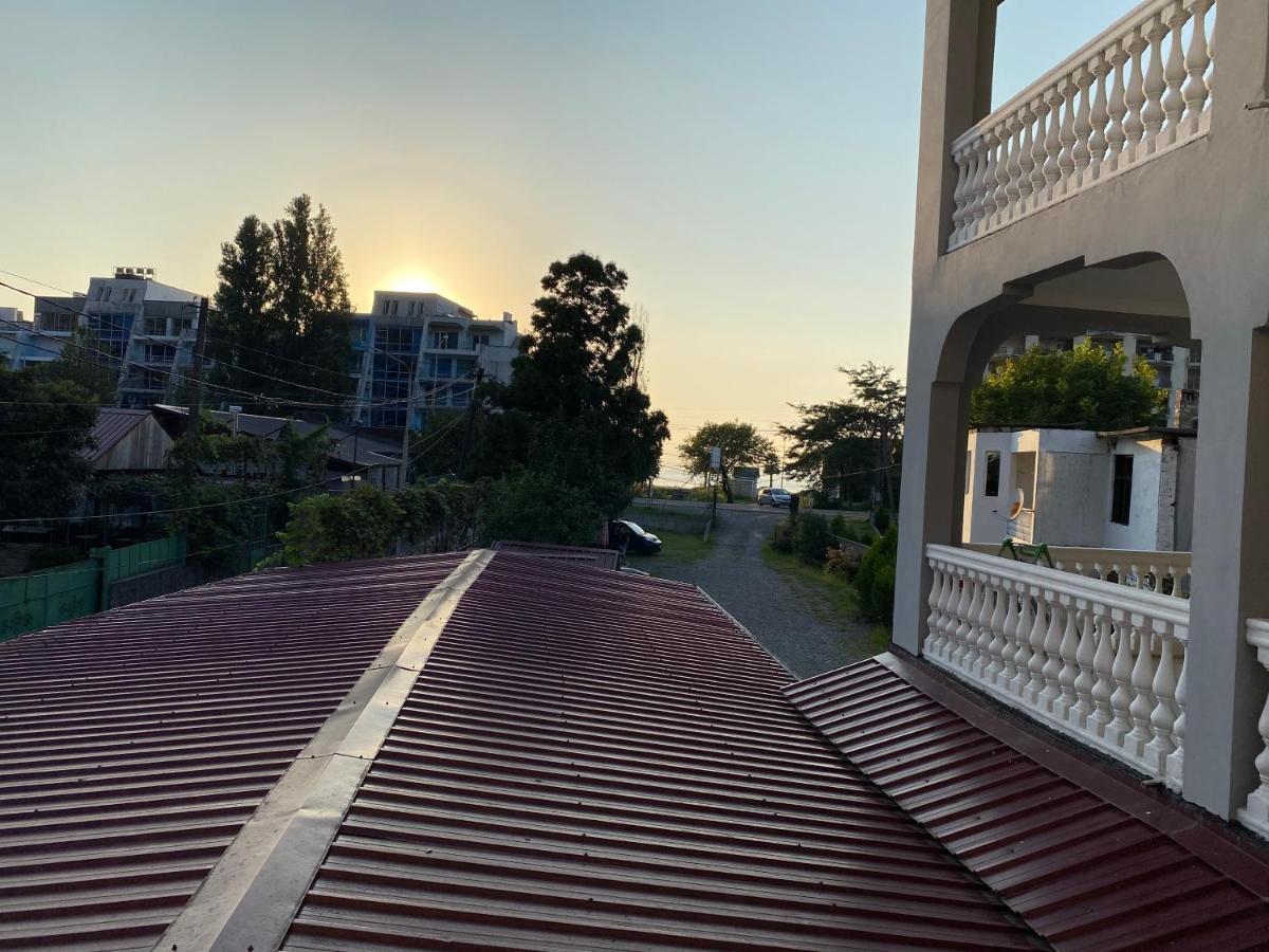 Beliy Dom Kvariati Exterior foto