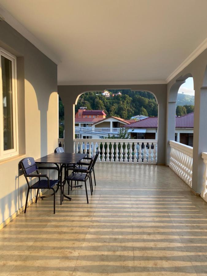 Beliy Dom Kvariati Exterior foto