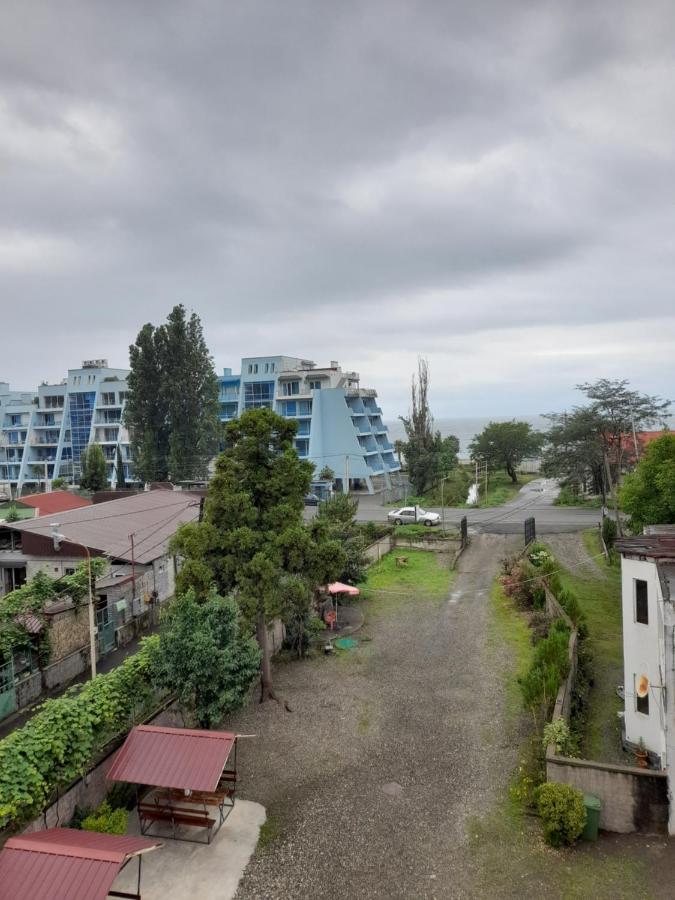 Beliy Dom Kvariati Exterior foto