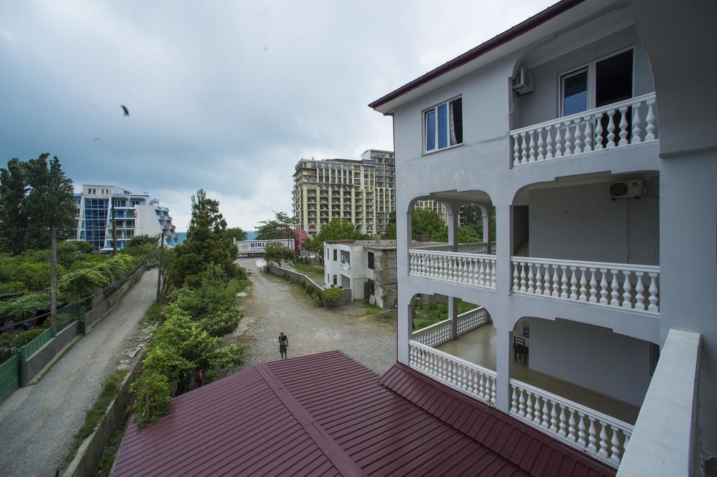 Beliy Dom Kvariati Exterior foto