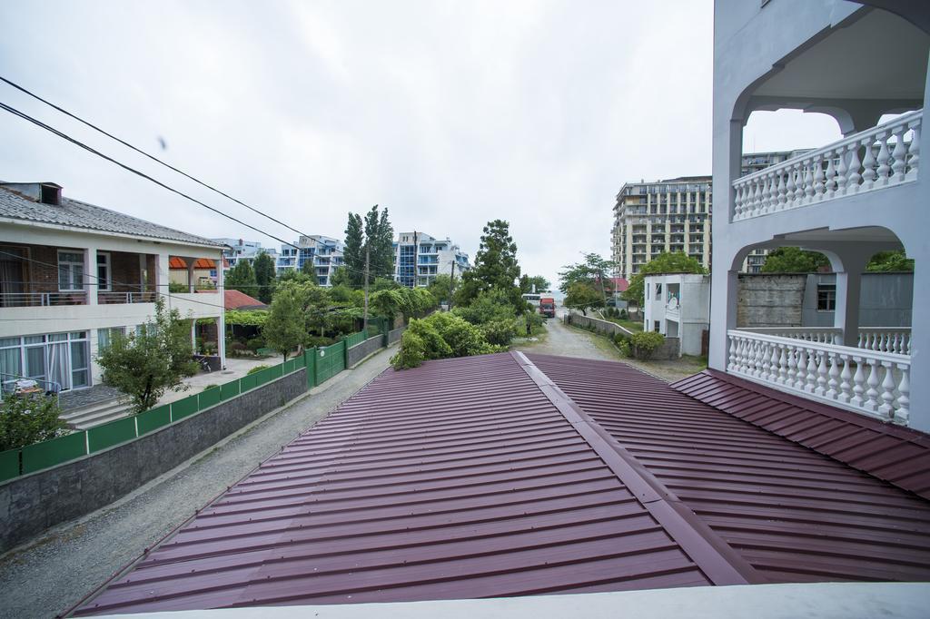 Beliy Dom Kvariati Exterior foto
